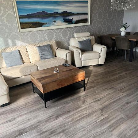 Largs Sea Front, Modern Apartment Buitenkant foto