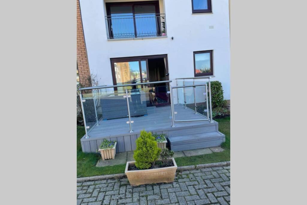 Largs Sea Front, Modern Apartment Buitenkant foto